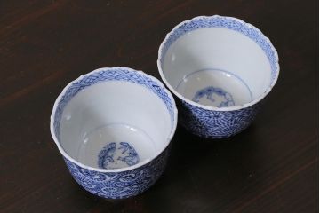 アンティーク雑貨　古民具・骨董　江戸後期　古伊万里　蛸唐草　角福　蕎麦猪口2個セット(R-037227)