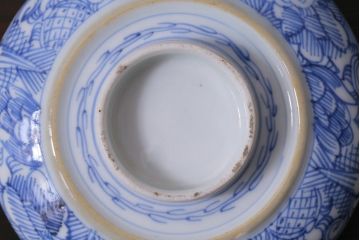 アンティーク雑貨　幕末明治期　線描染付　細かな図柄が味わい深い蓋付茶碗3客セット(和食器)(R-037229)