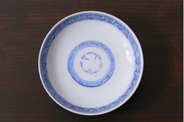 アンティーク雑貨　幕末明治期　線描染付　細かな図柄が味わい深い蓋付茶碗3客セット(和食器)(R-037229)