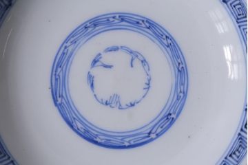 アンティーク雑貨　幕末明治期　線描染付　細かな図柄が味わい深い蓋付茶碗3客セット(和食器)(R-037229)