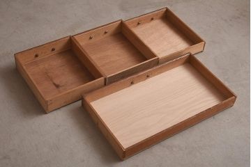アンティーク家具　昭和中期　シルバーの取っ手がお洒落なレトロな佇まいの文机(座机、ローテーブル、片袖机)(R-037234)