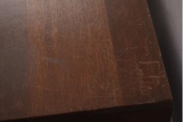 アンティーク家具　昭和中期　シルバーの取っ手がお洒落なレトロな佇まいの文机(座机、ローテーブル、片袖机)(R-037234)