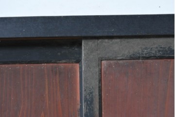 和製アンティーク　明治期　太い枠線が印象的な鋲打ちデザインのサイドボード　(R-037249)