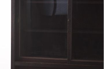 アンティーク家具　和製アンティーク　ノスタルジックな雰囲気漂う食器棚(ガラス戸棚、キャビネット、収納棚)(R-037257)