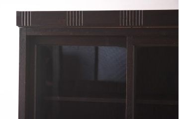 アンティーク家具　和製アンティーク　ノスタルジックな雰囲気漂う食器棚(ガラス戸棚、キャビネット、収納棚)(R-037257)