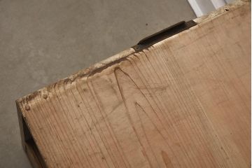 アンティーク家具　和製アンティーク　昭和中期　桐材　古い木肌が味わい深い戸棚(収納棚、テレビ台、ローボード、桐箪笥、桐たんす)(R-037260)