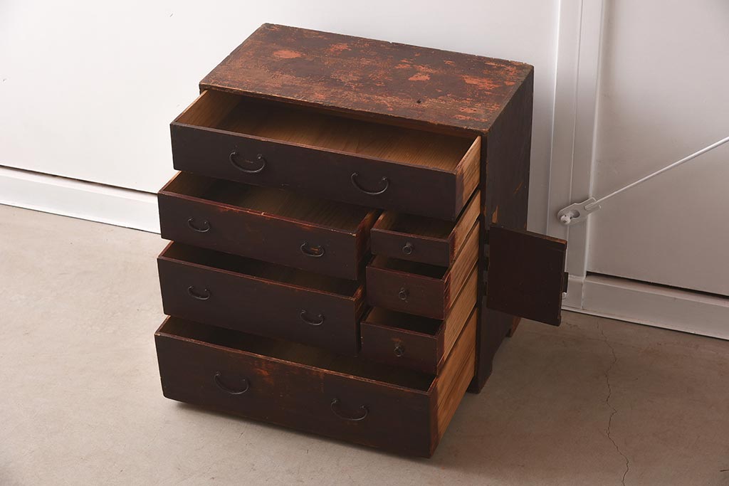 アンティーク家具　古民具・骨董　明治期　片開き戸付きの風情ある小タンス(引き出し、時代箪笥、整理タンス)(R-037263)