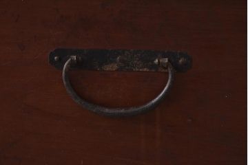 アンティーク家具　和製アンティーク　明治期　和の雰囲気高める衣装箪笥(引き出し、和タンス、ローチェスト、時代箪笥)(R-037265)