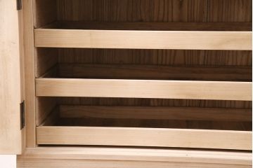 アンティーク家具　あたたかな和の空間を演出する柔らか木肌の衣装タンス(和タンス、箪笥、桐箪笥、桐たんす)(R-037267)