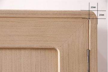 アンティーク家具　あたたかな和の空間を演出する柔らか木肌の衣装タンス(和タンス、箪笥、桐箪笥、桐たんす)(R-037267)