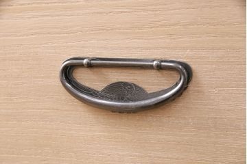 アンティーク家具　あたたかな和の空間を演出する柔らか木肌の衣装タンス(和タンス、箪笥、桐箪笥、桐たんす)(R-037267)