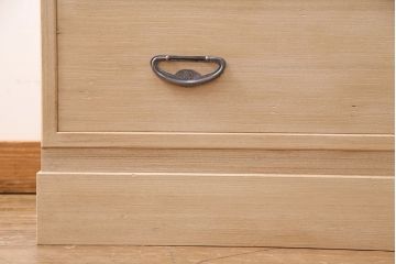 アンティーク家具　あたたかな和の空間を演出する柔らか木肌の衣装タンス(和タンス、箪笥、桐箪笥、桐たんす)(R-037267)
