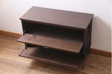 アンティーク家具　明治期　古箪笥リメイク　フラップダウン扉の鉄脚付きリビングボード(テレビ台、テレビボード)(R-037274)