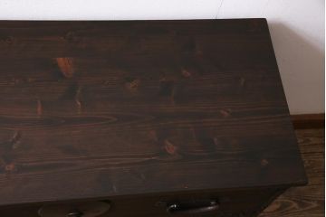 アンティーク家具　明治期　古箪笥リメイク　フラップダウン扉の鉄脚付きリビングボード(テレビ台、テレビボード)(R-037274)