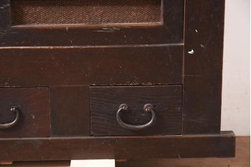 アンティーク家具　和製アンティーク　明治期　透かし彫りの意匠が入った三尺水屋箪笥(収納棚、キャビネット)(R-037280)