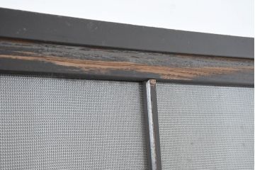 アンティーク家具　収納力抜群　16杯の引き出しが付いたガラス戸棚(収納棚)(R-037286)