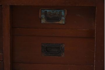 アンティーク家具　上手物!　楠(クスノキ)材　大正ロマンな衣装盆付き和タンス(衣装箪笥、チェスト、着物箪笥、収納箪笥)(R-037287)
