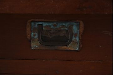 アンティーク家具　上手物!　楠(クスノキ)材　大正ロマンな衣装盆付き和タンス(衣装箪笥、チェスト、着物箪笥、収納箪笥)(R-037287)