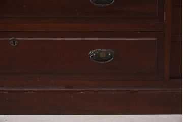 アンティーク家具　上手物!　楠(クスノキ)材　大正ロマンな衣装盆付き和タンス(衣装箪笥、チェスト、着物箪笥、収納箪笥)(R-037287)
