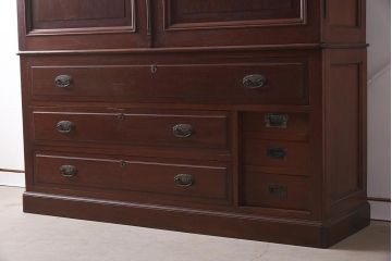 アンティーク家具　上手物!　楠(クスノキ)材　大正ロマンな衣装盆付き和タンス(衣装箪笥、チェスト、着物箪笥、収納箪笥)(R-037287)