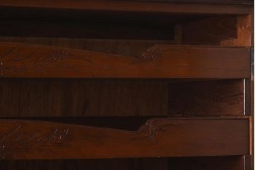 アンティーク家具　上手物!　楠(クスノキ)材　大正ロマンな衣装盆付き和タンス(衣装箪笥、チェスト、着物箪笥、収納箪笥)(R-037287)
