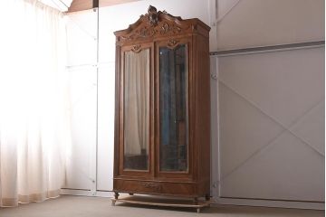 アンティーク家具　フランスアンティーク　ウォールナット材製のクラシカルなワードローブ(R-037288)