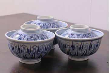 アンティーク雑貨　古民具・骨董　味のある絵柄の蓋茶碗3客セット(和食器)(R-037291)