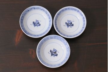アンティーク雑貨　古民具・骨董　味のある絵柄の蓋茶碗3客セット(和食器)(R-037291)