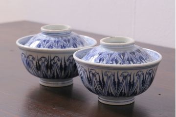 アンティーク雑貨　古民具・骨董　味のある絵柄の蓋茶碗2客セット(和食器)(R-037292)