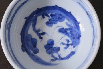 アンティーク雑貨　江戸期　古伊万里　染付　雲龍文　深鉢(深皿)(R-037294)