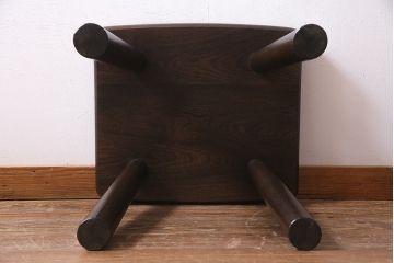 中古　日本製　オーク材　カントリースタイルにぴったりなつくりの良いスツール(椅子、イス、飾り棚、花台、サイドテーブル)(R-037297)
