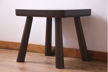 中古　日本製　オーク材　カントリースタイルにぴったりなつくりの良いスツール(椅子、イス、飾り棚、花台、サイドテーブル)(R-037297)