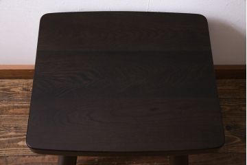 中古　日本製　オーク材　カントリースタイルにぴったりなつくりの良いスツール(椅子、イス、飾り棚、花台、サイドテーブル)(R-037297)