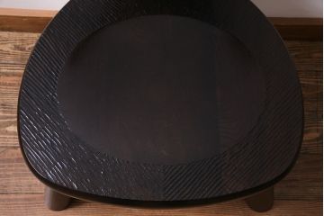 中古　日本製　オーク材　カントリースタイルにぴったりなつくりの良いローチェア(椅子)(R-037299)