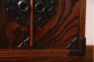 【S様・O様ご決済用】中古　岩谷堂箪笥　No.114　スリムで便利な多目棚(収納棚、キャビネット)(定価約30万円)(R-037305)