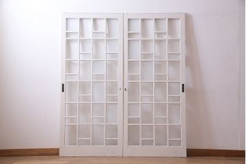 アンティーク建具　ペイント建具　ダイヤガラス・モールガラス・すりガラス入り　モダンな印象与えるガラス戸2枚セット(建具、引き戸)
