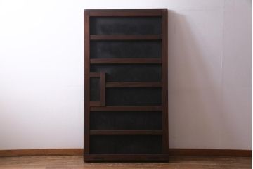アンティーク建具　枠組みケヤキ材　鉄板付き　使い込まれた渋さが魅力的な鉄扉(蔵戸、引き戸、玄関戸)(R-037309)