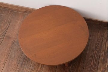 レトロ家具　古民具　素朴な木肌が温かみを感じる丸ちゃぶ台(折り畳み式テーブル、ローテーブル)(R-037313)