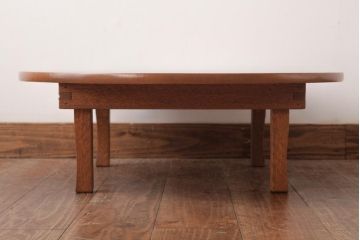 レトロ家具　古民具　素朴な木肌が温かみを感じる丸ちゃぶ台(折り畳み式テーブル、ローテーブル)(R-037313)