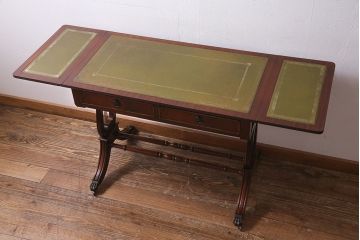 アンティーク家具　イギリスアンティーク　マホガニー材　レザートップがお洒落なバタフライコンソールテーブル(サイドテーブル)