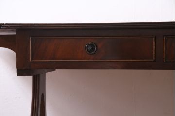 アンティーク家具　イギリスアンティーク　マホガニー材　レザートップがお洒落なバタフライコンソールテーブル(サイドテーブル)