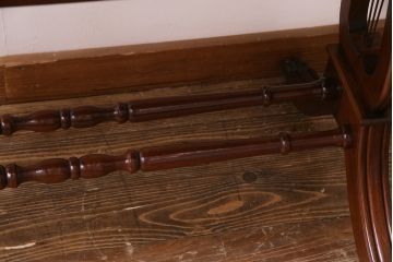 アンティーク家具　イギリスアンティーク　マホガニー材　レザートップがお洒落なバタフライコンソールテーブル(サイドテーブル)