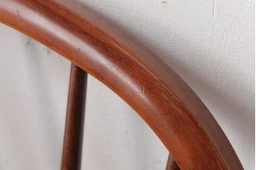 ビンテージ家具　柏木工(カシワ、KASHIWA)　カバ材　飴色の艶と質感が品のあるチェア(ダイニングチェア、ウィンザーチェア、ウインザーチェア)(R-037317)