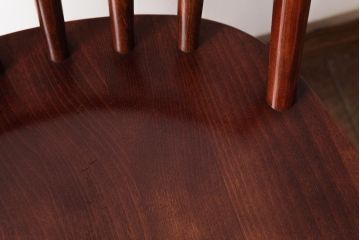 ビンテージ家具　柏木工(カシワ、KASHIWA)　カバ材　飴色の艶と質感が品のあるチェア(ダイニングチェア、ウィンザーチェア、ウインザーチェア)(R-037317)