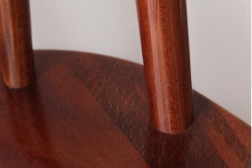 ビンテージ家具　柏木工(カシワ、KASHIWA)　カバ材　飴色の艶と質感が品のあるチェア(ダイニングチェア、ウィンザーチェア、ウインザーチェア)(R-037318)
