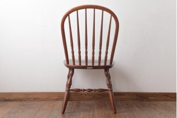 ビンテージ家具　柏木工(カシワ、KASHIWA)　カバ材　飴色の艶と質感が品のあるチェア(ダイニングチェア、ウィンザーチェア、ウインザーチェア)(R-037318)