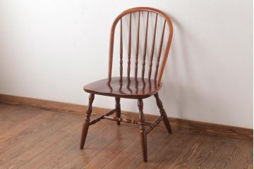 ビンテージ家具　柏木工(カシワ、KASHIWA)　カバ材　飴色の艶と質感が品のあるチェア(ダイニングチェア、ウィンザーチェア、ヴィンテージ、ウインザーチェア)(R-037319)