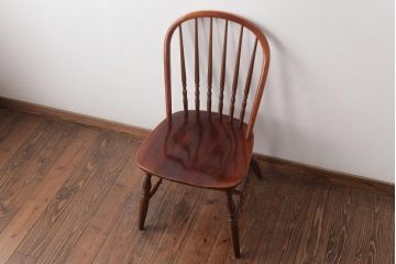 ビンテージ家具　柏木工(カシワ、KASHIWA)　カバ材　飴色の艶と質感が品のあるチェア(ダイニングチェア、ウィンザーチェア、ヴィンテージ、ウインザーチェア)(R-037319)