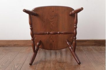 ビンテージ家具　柏木工(カシワ、KASHIWA)　カバ材　飴色の艶と質感が品のあるチェア(ダイニングチェア、ウィンザーチェア、ウインザーチェア)(R-037320)