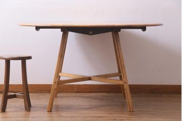 ヴィンテージ家具　英国イギリスビンテージ　ERCOL(アーコール)　オーク材製ダイニングテーブル(バタフライテーブル、エクステンションテーブル)(R-037321)